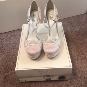 Truly by Zac Posen heels